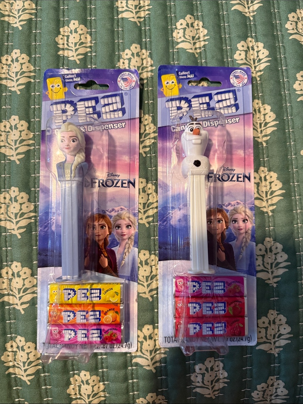 PEZ Disney Frozen Elsa & Olaf Candy Dispenser Set - White/Light Blue